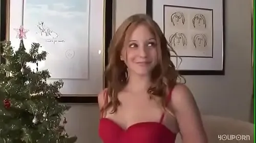 Rousse française se masturbe devant sa webcam