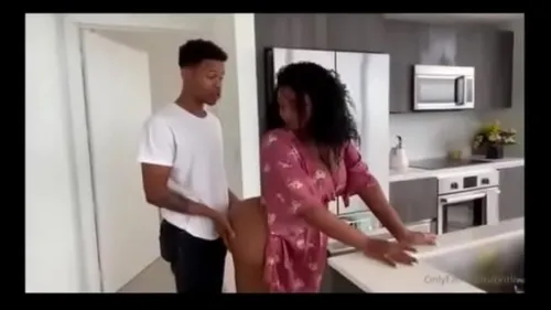 Belle-mère française baise comme une salope MILF