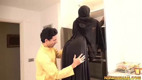 Bhabhi en hijab baisée par son beau-frère à Dussehra