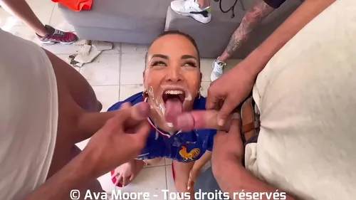 Bukkake géant Euro 2024 - Française suce des inconnus