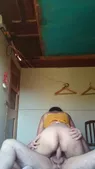 MILF latine chevauche sauvagement en POV amateur