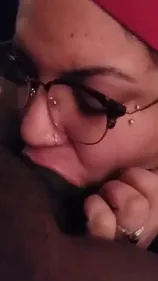 Femme noire suce grosse bite fiancé gorge profonde