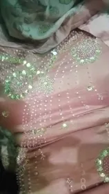 Travesti indien gay baisé en salwar kurta rose